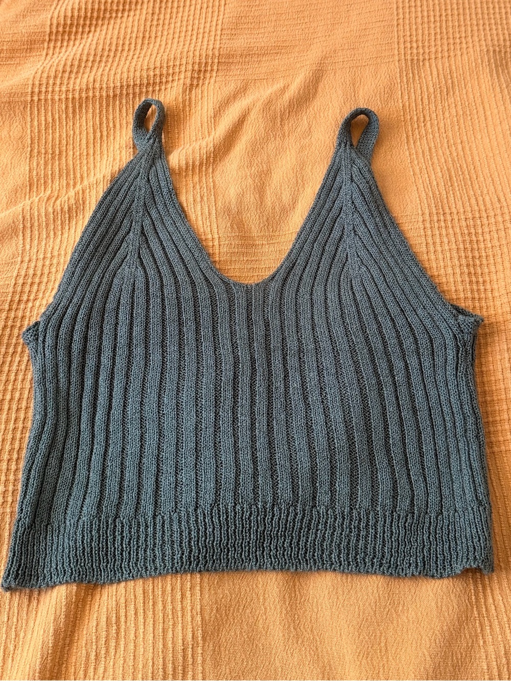 Knitted Ribbed V-Neck Crop Tank Top - Olive Green
